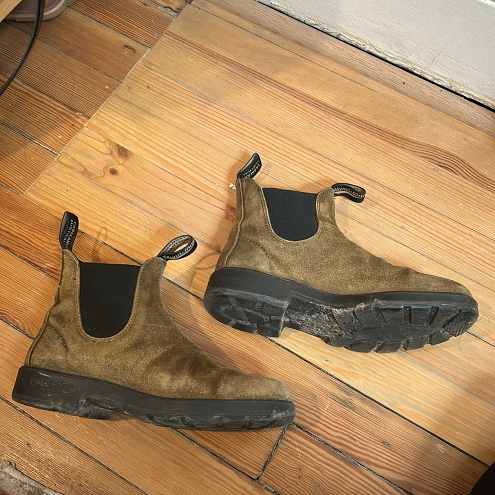 Brown suede bluestones!